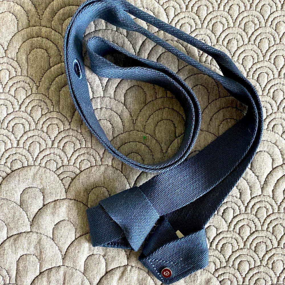 NWOT Lululemon Loop It Up Mat Strap